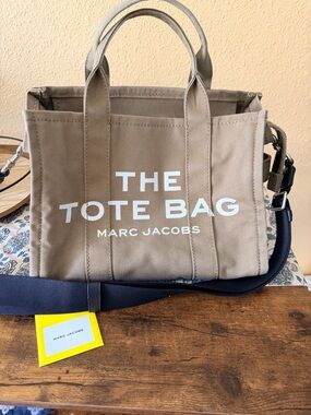 Marc Jacobs Canvas Tote Bag in Khaki -  Medium